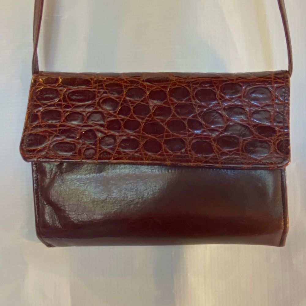 Tusk Alligator Crossbody Wallet Purse